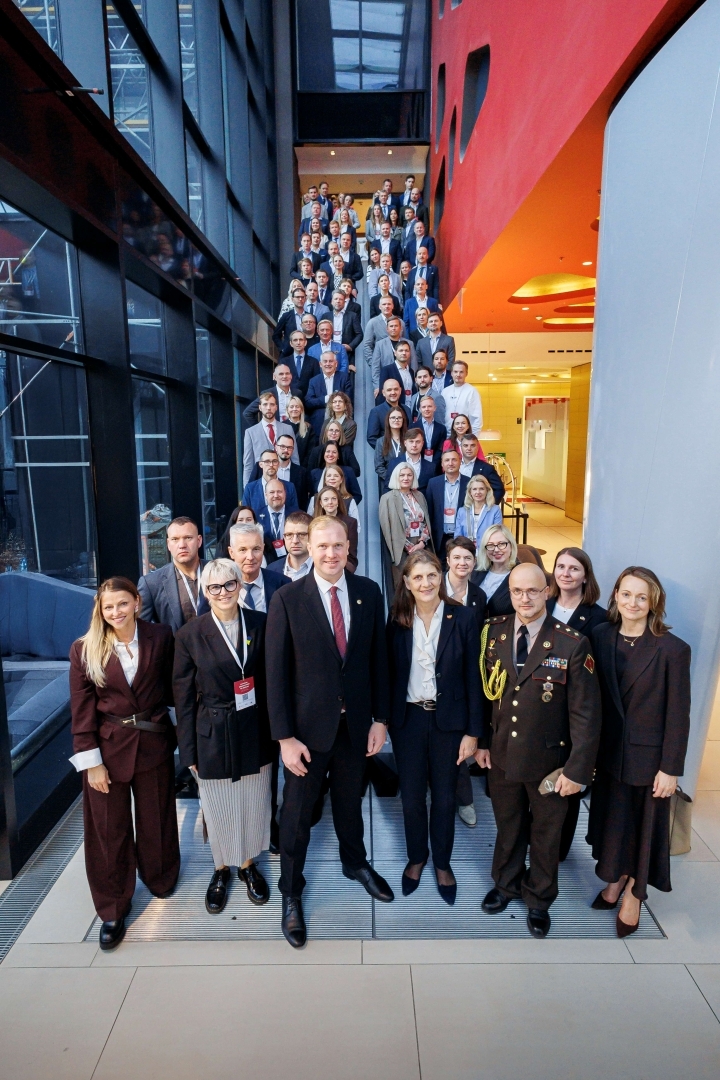 LV delegācija Berlīnē - grupas foto