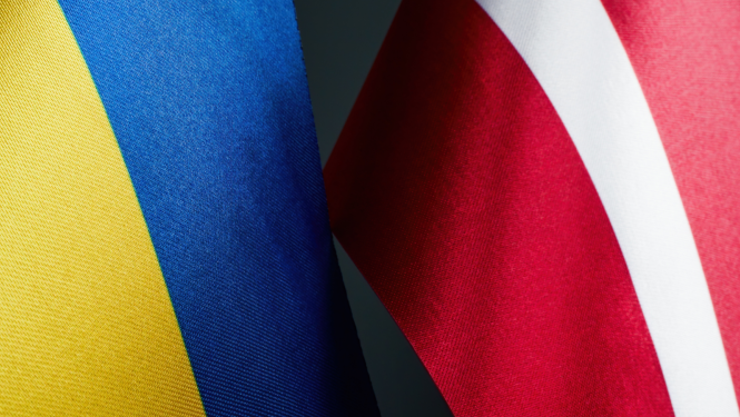 UKR un LV karogs