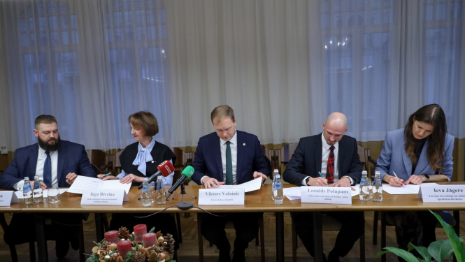 Dalībnieki paraksta sadarbības memorandu