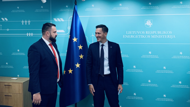 LV ekonomikas ministrs tiekas ar LT enerģētikas lietu ministru