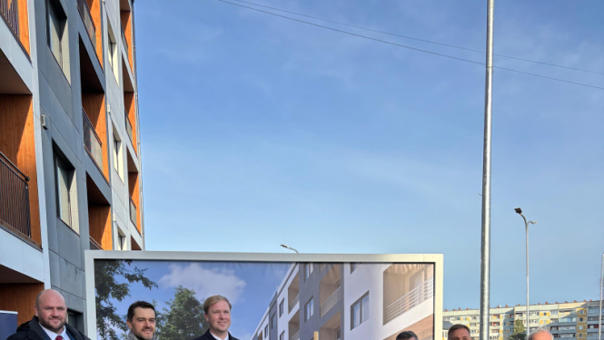 tklāšanas dalībnieku kopbilde