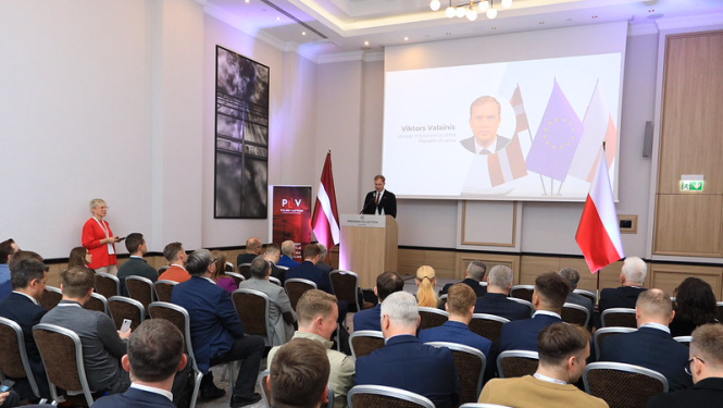 Ekonomikas ministrs uzstājas Latvijas un Polijas biznesa forumā