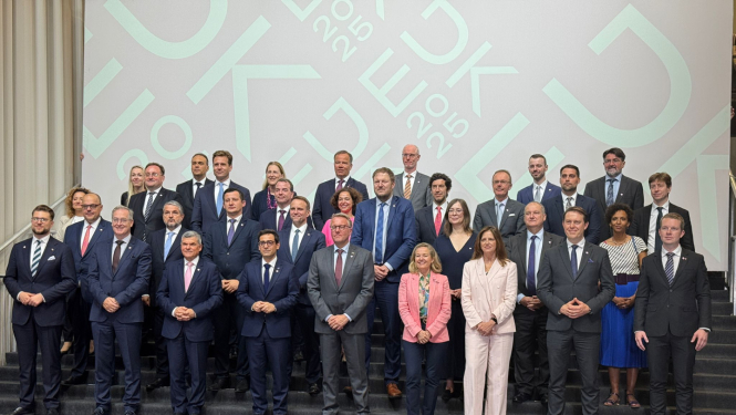 Konkurētspējas ministru sanāksmes dalībnieku kopbilde