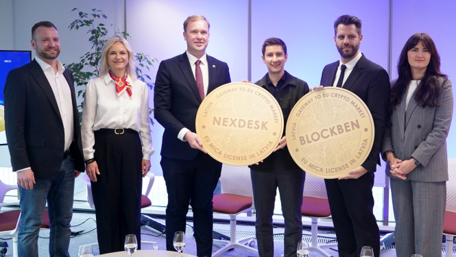 Pirmo MiCA licenču pasniegšana