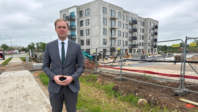 V.Valainis Valmieras vizītē