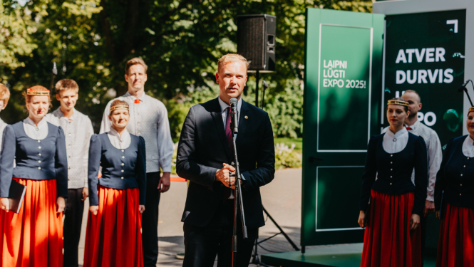 Ekonomikas ministrs V.Valainis