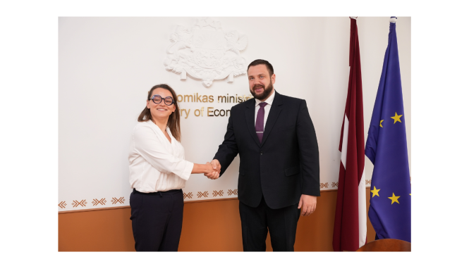 Google sadarbības memoranda parakstīšana