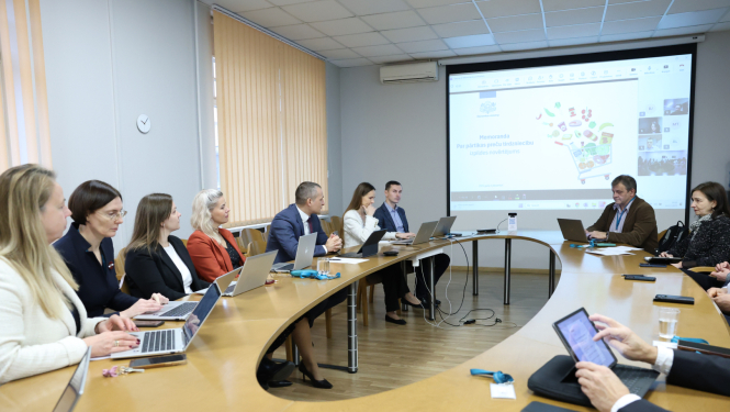 Sānāksmes dalībnieku kopbilde