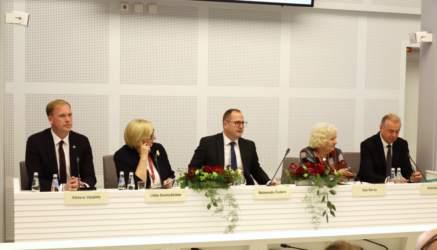 V.Valainis piedalās senioru konferencē