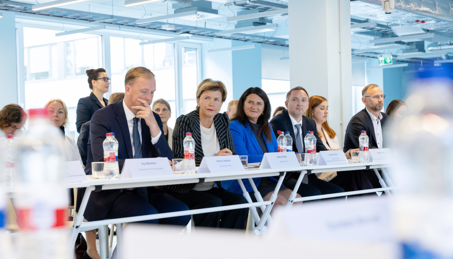 Sanāksmes dalībnieku foto