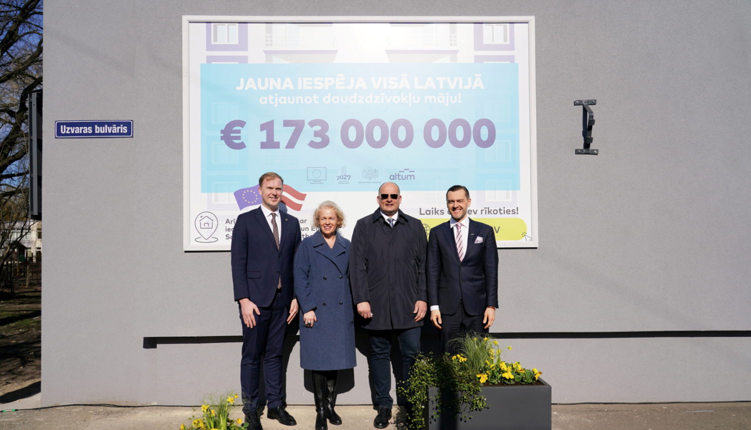 Amatpersonas programmas atklāšanas brīdī