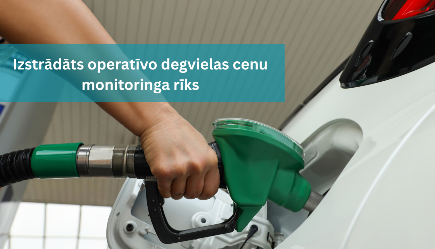 Degvielas pistole cilvēka rokā