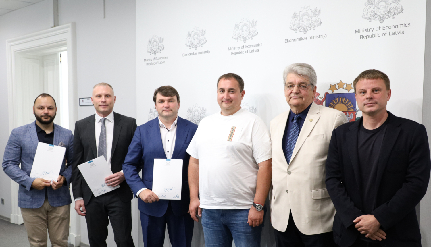 Memorandu parakstītāju kopbilde