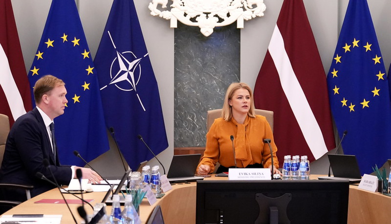 Evika Siliņa, Viktors Valainis