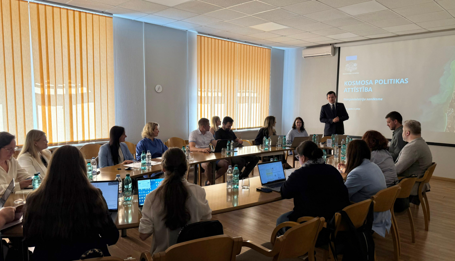 Starpministriju sanāksmes dalībnieki