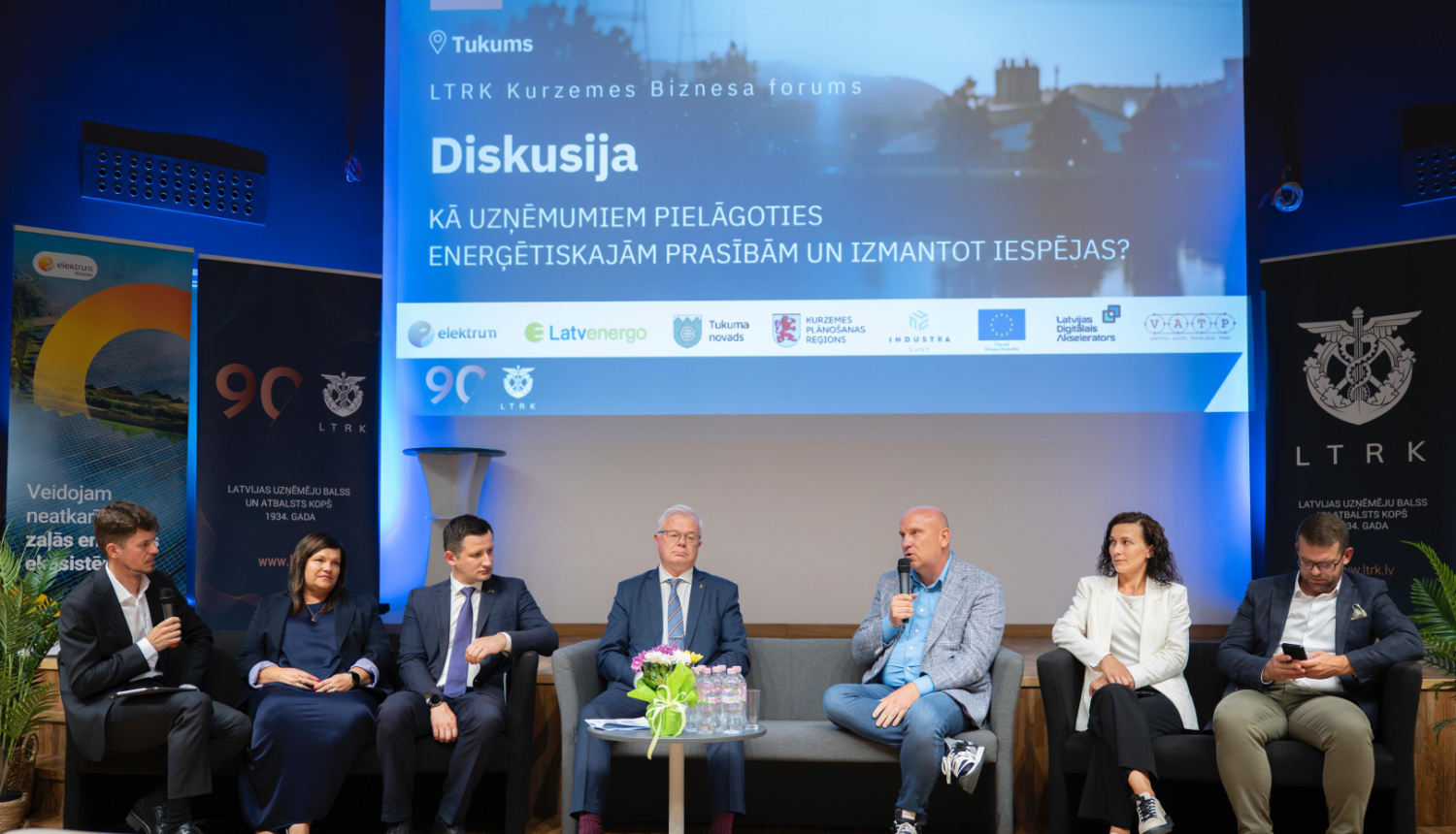 Kurzemes biznesa foruma diskusijas dalībnieki