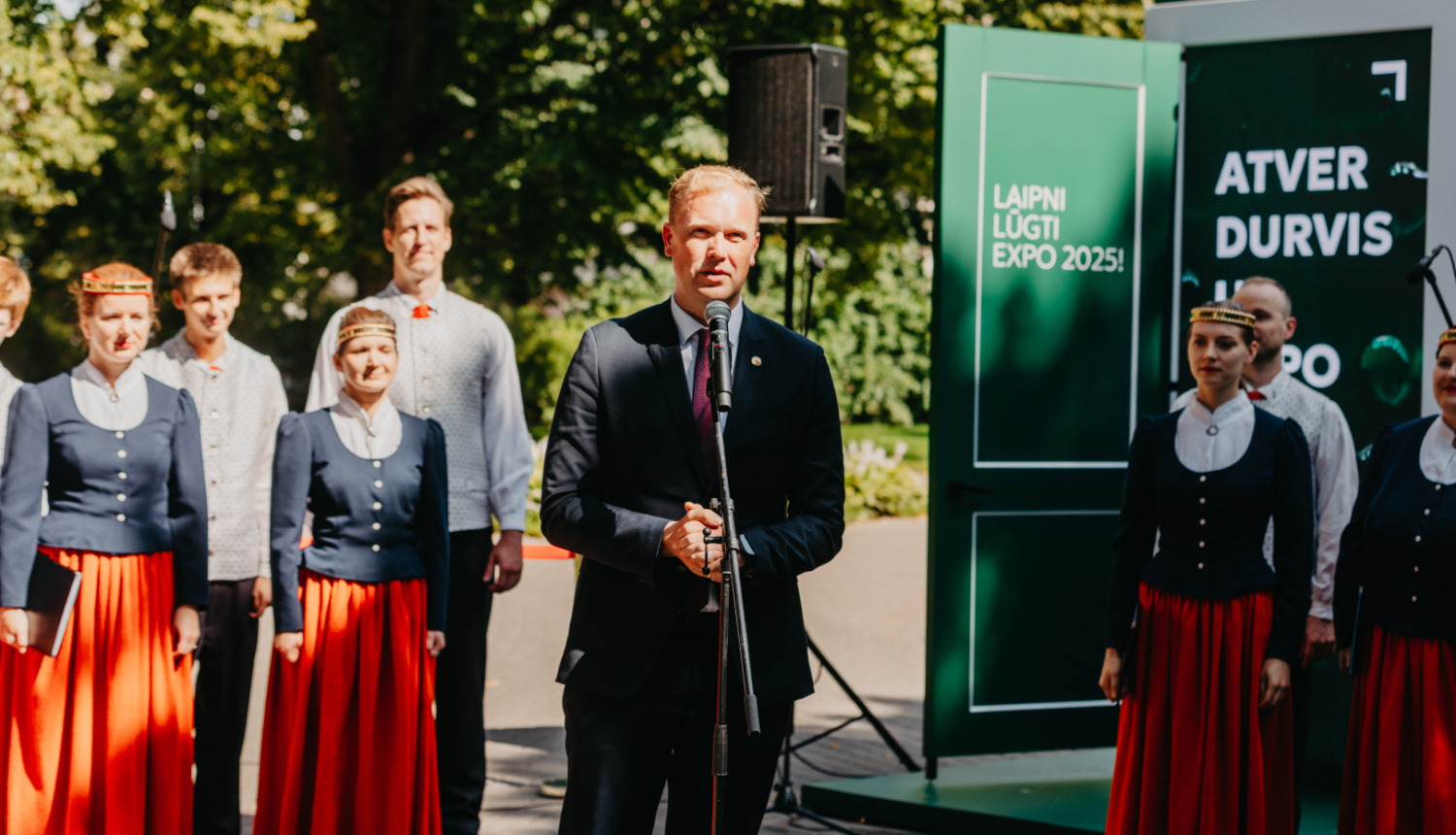 Ekonomikas ministrs V.Valainis