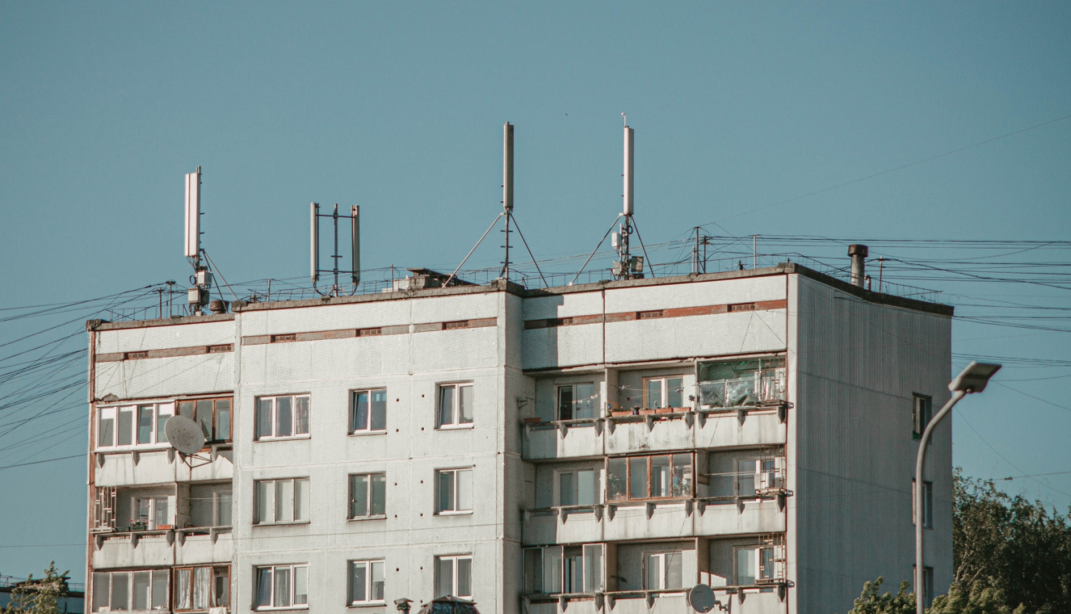 daudzdzīvokļu ēka