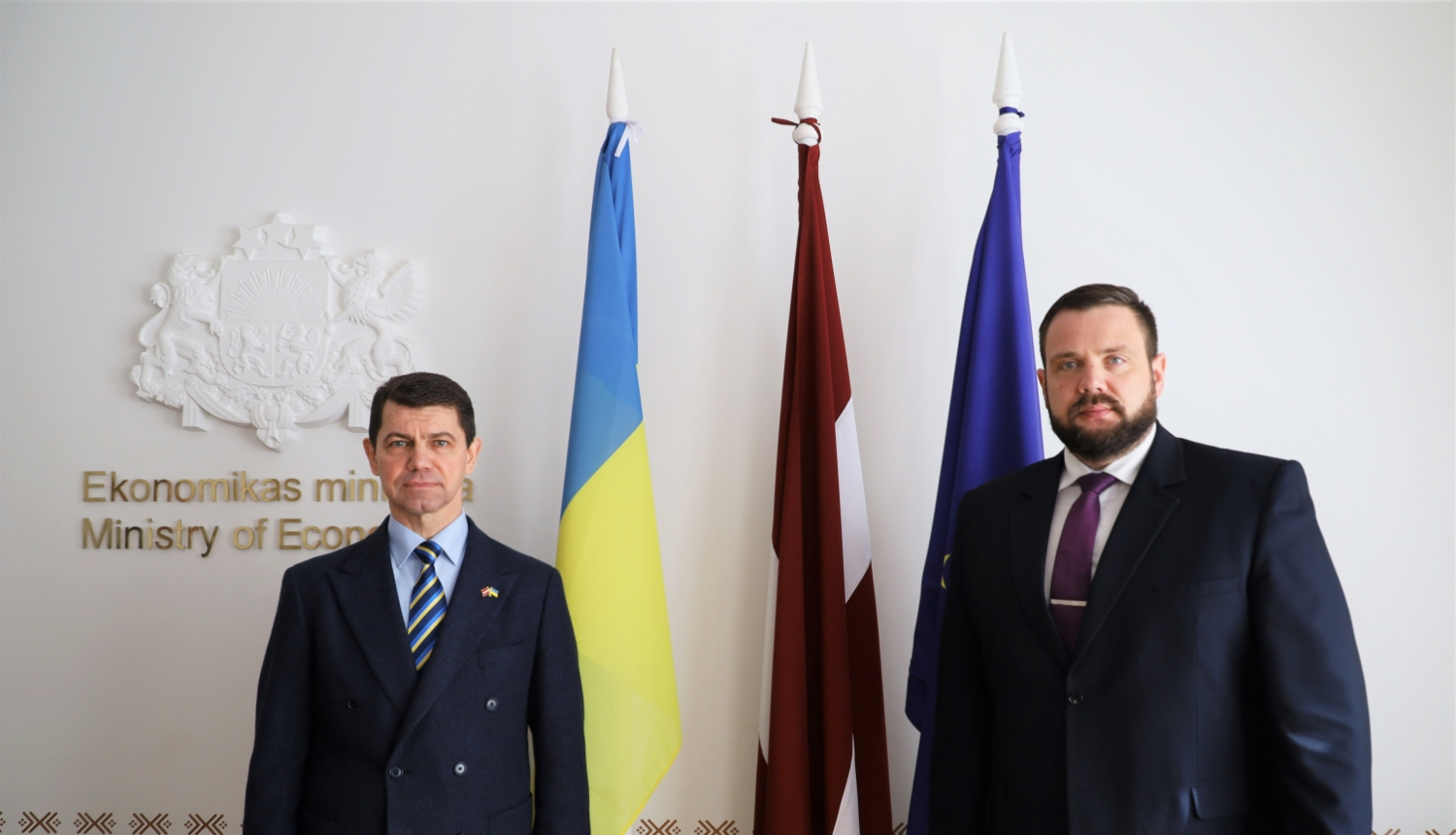 Ekonomikas ministrs tiekas ar Ukrainas vēstnieku Latvijā