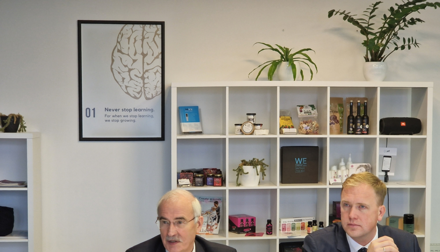 Ekonomikas ministrs Viktors Valainis un Jelgavas domes priekšsēdētājs Andris Rāviņš