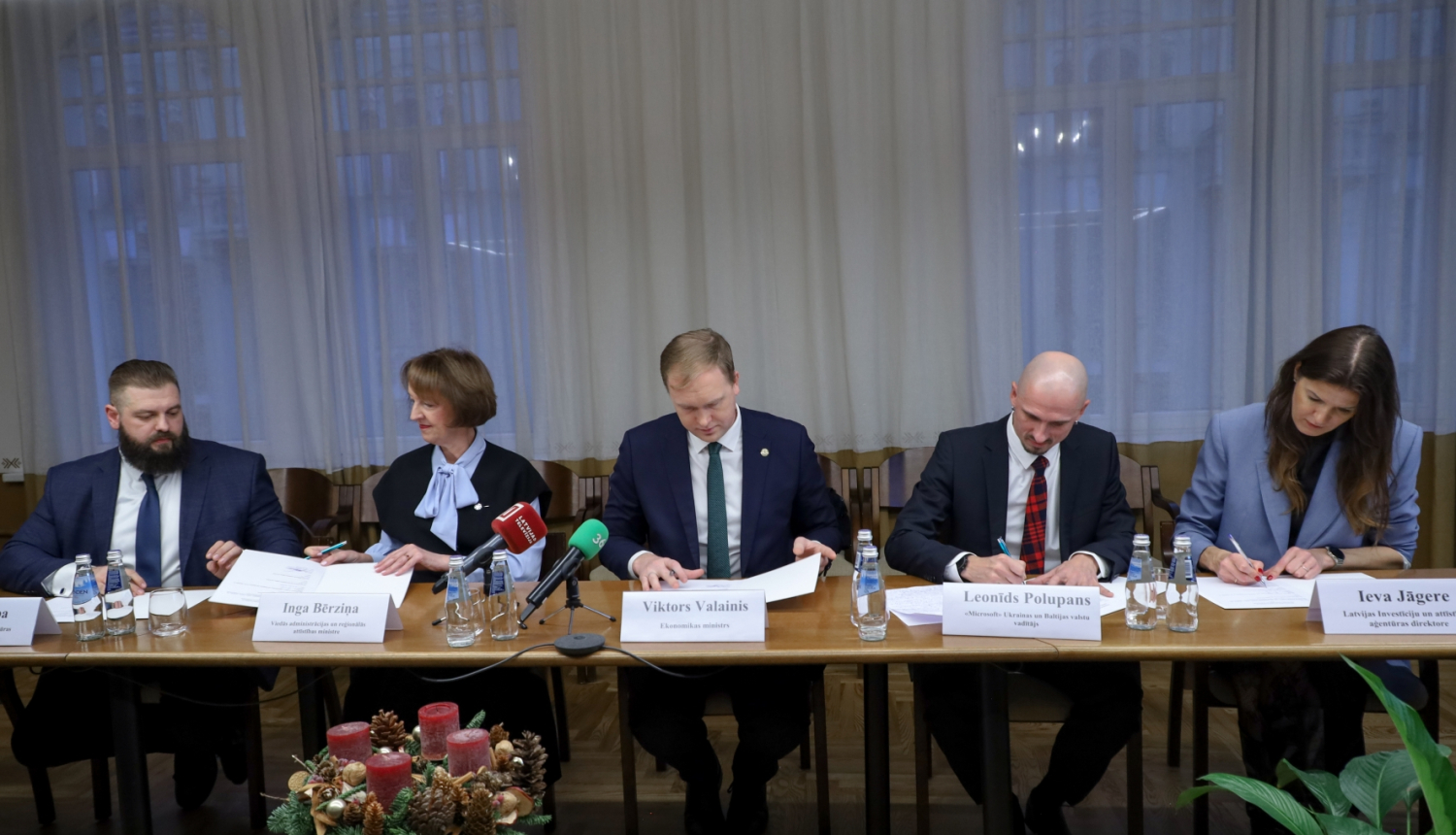 Dalībnieki paraksta sadarbības memorandu