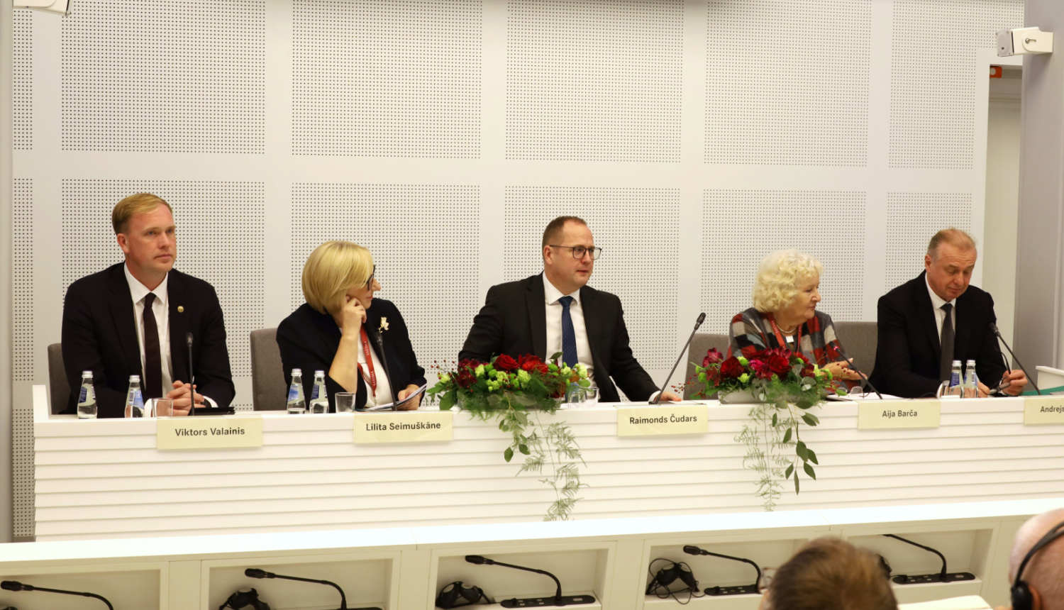 V.Valainis piedalās senioru konferencē