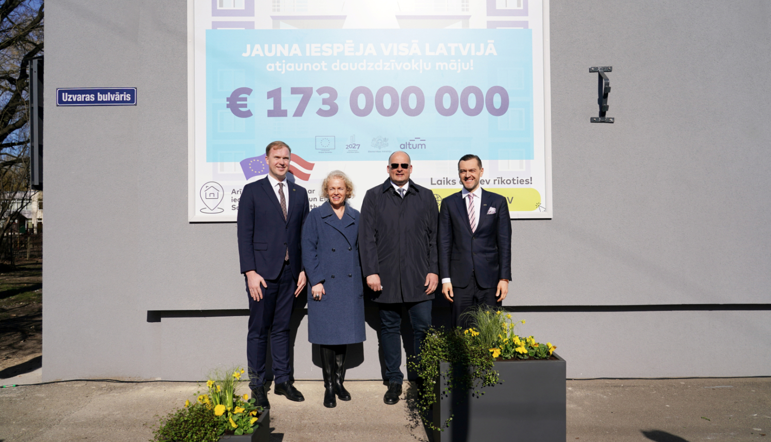 Amatpersonas programmas atklāšanas brīdī