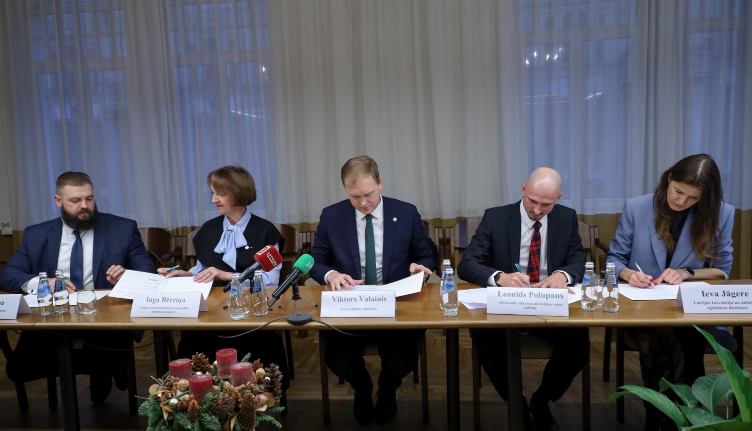 Dalībnieki paraksta sadarbības memorandu